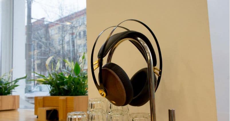 Meze 99 Classics Over-ear Headphones